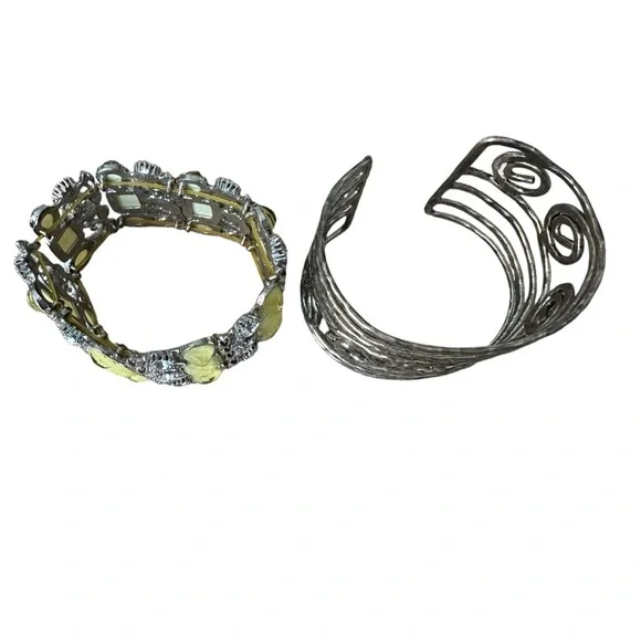 Premier Jewelry Set Of Two Silver Bracelets Bead Stretch And Hammered Metal Cuff - Picture 2 of 5